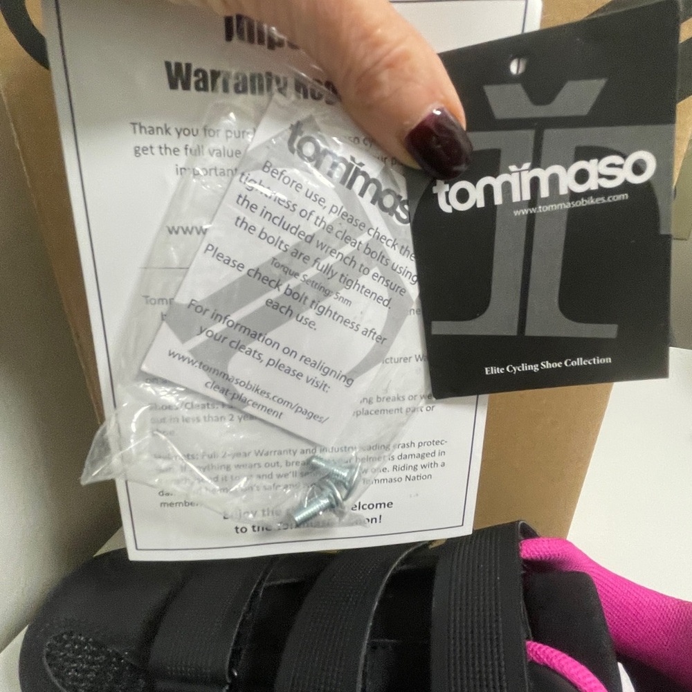 Tommaso Women's Black and Pink Peloton Athletic Shoes - Picture 11 of 11